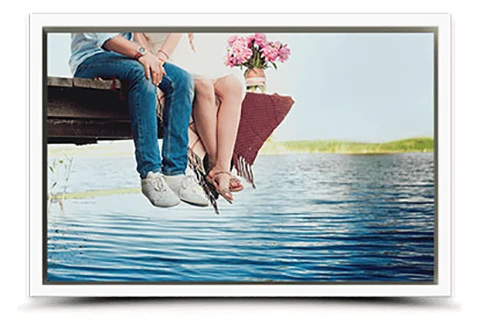 photo canvas with white frame